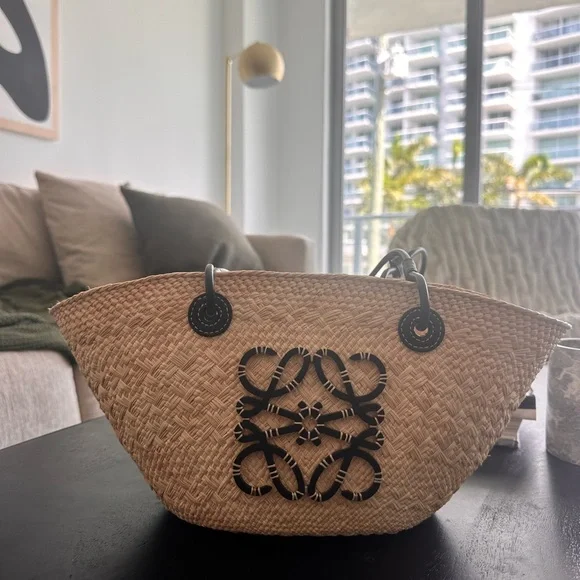 Loewe Small Anagram Basket Bag - Excellent Condition - Picture 3 of 7